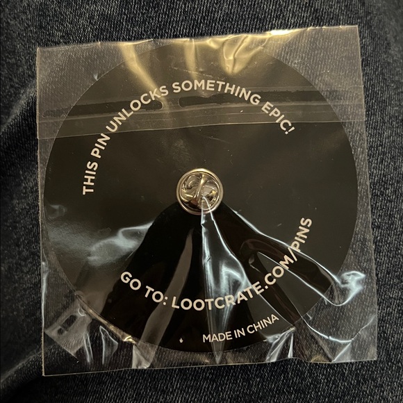 World Warcraft Lootpin - Picture 2 of 2